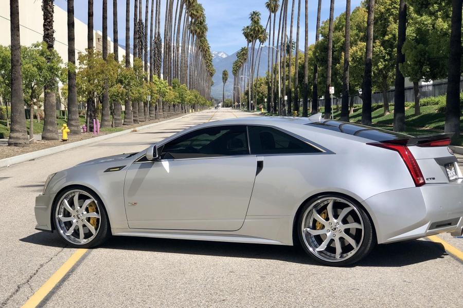  Cadillac CTS-V on Forgiato Wheels (Fondare) 2019 года  (фото 2 из 2)